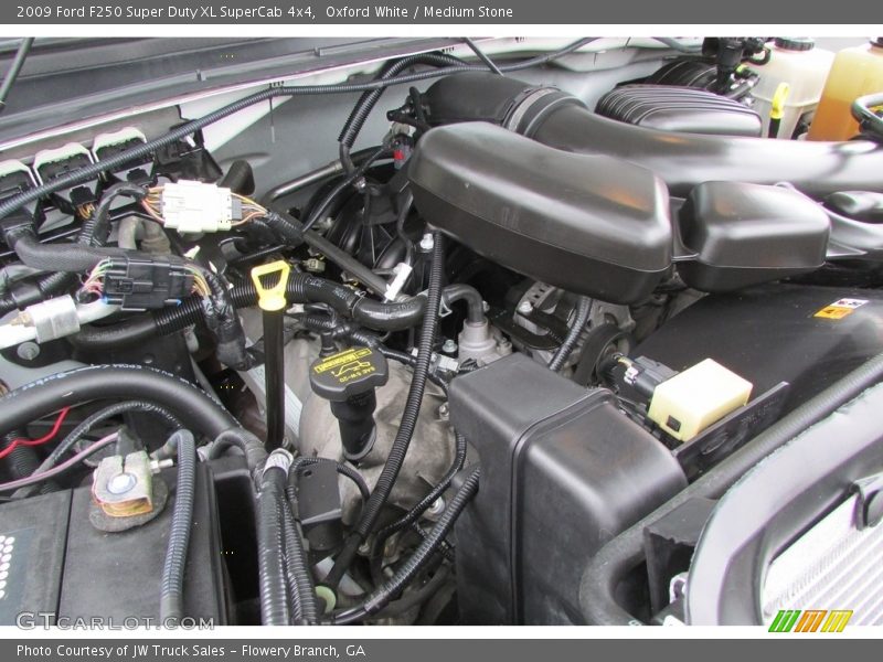 Oxford White / Medium Stone 2009 Ford F250 Super Duty XL SuperCab 4x4