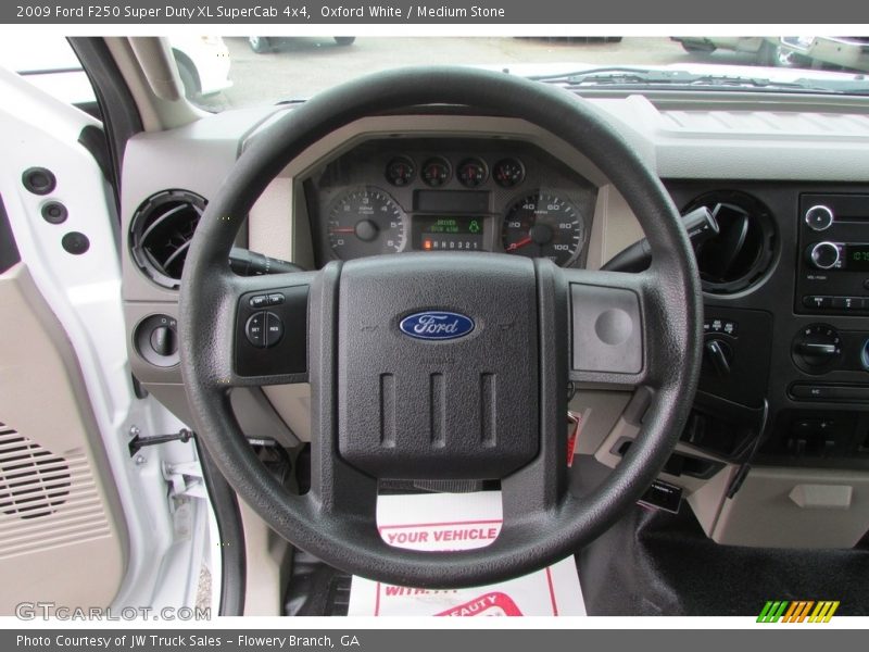 Oxford White / Medium Stone 2009 Ford F250 Super Duty XL SuperCab 4x4