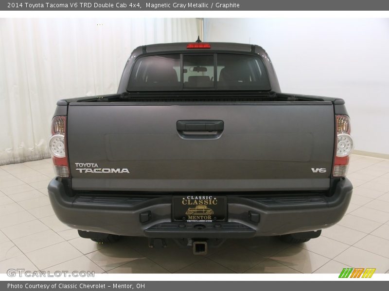 Magnetic Gray Metallic / Graphite 2014 Toyota Tacoma V6 TRD Double Cab 4x4