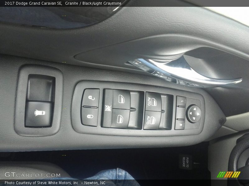 Granite / Black/Light Graystone 2017 Dodge Grand Caravan SE