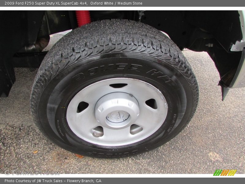 Oxford White / Medium Stone 2009 Ford F250 Super Duty XL SuperCab 4x4