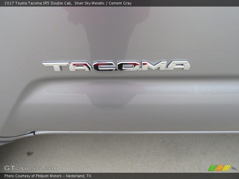 Silver Sky Metallic / Cement Gray 2017 Toyota Tacoma SR5 Double Cab