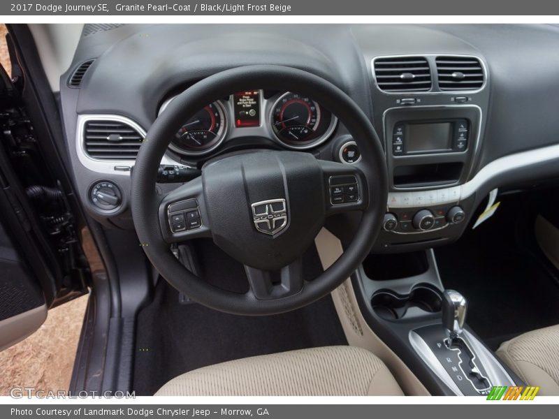 Granite Pearl-Coat / Black/Light Frost Beige 2017 Dodge Journey SE