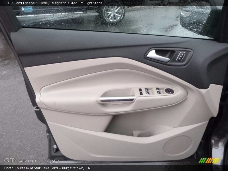 Magnetic / Medium Light Stone 2017 Ford Escape SE 4WD