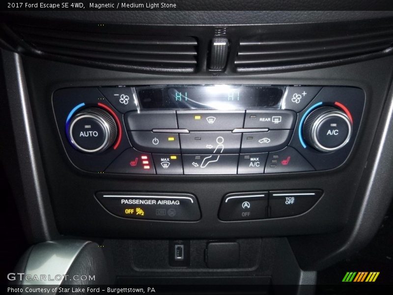 Magnetic / Medium Light Stone 2017 Ford Escape SE 4WD