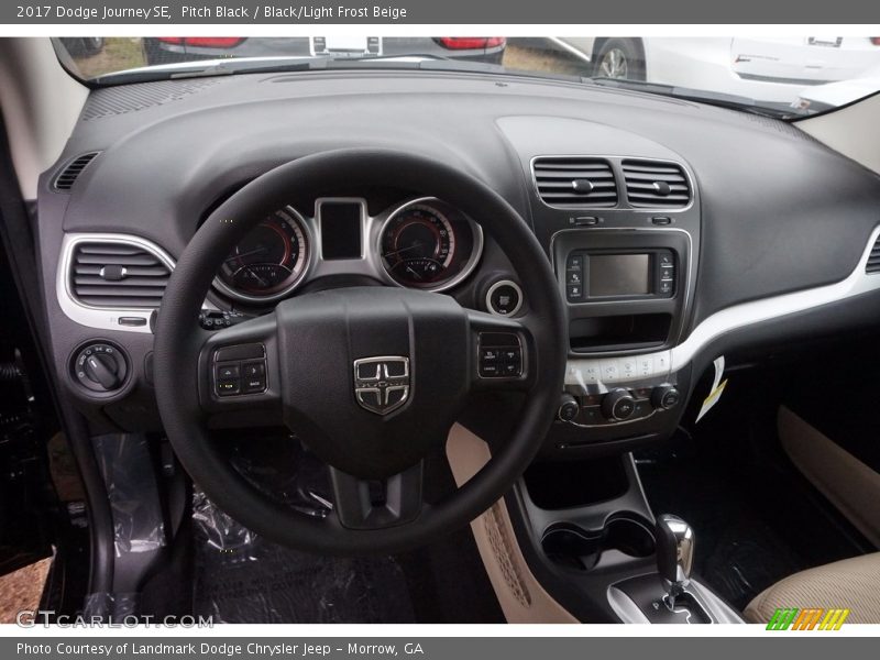 Pitch Black / Black/Light Frost Beige 2017 Dodge Journey SE
