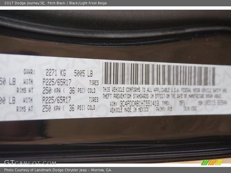 Pitch Black / Black/Light Frost Beige 2017 Dodge Journey SE