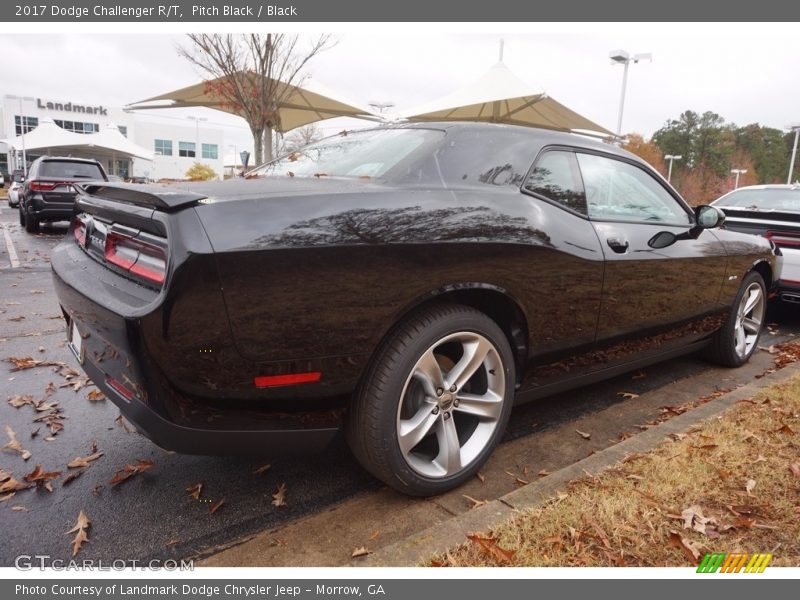 Pitch Black / Black 2017 Dodge Challenger R/T