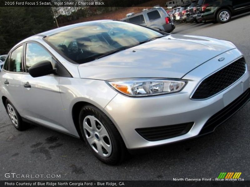 Ingot Silver / Charcoal Black 2016 Ford Focus S Sedan