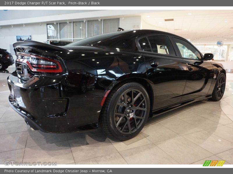 Pitch-Black / Black 2017 Dodge Charger R/T Scat Pack