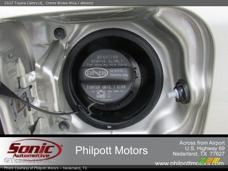 Creme Brulee Mica / Almond 2017 Toyota Camry LE