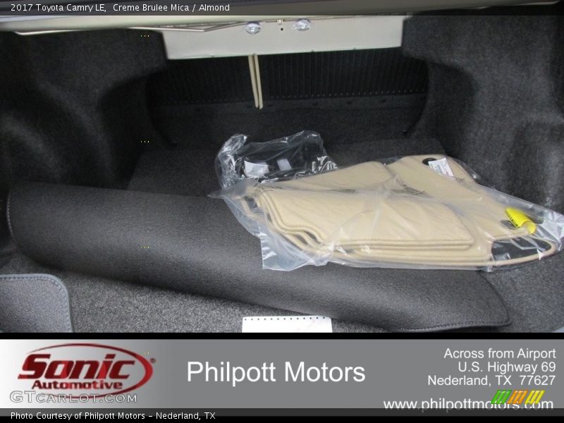 Creme Brulee Mica / Almond 2017 Toyota Camry LE