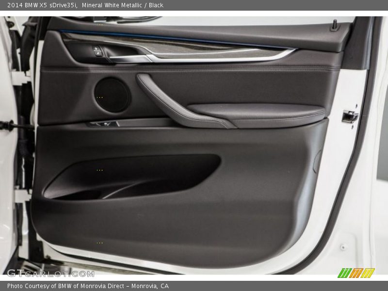 Mineral White Metallic / Black 2014 BMW X5 sDrive35i