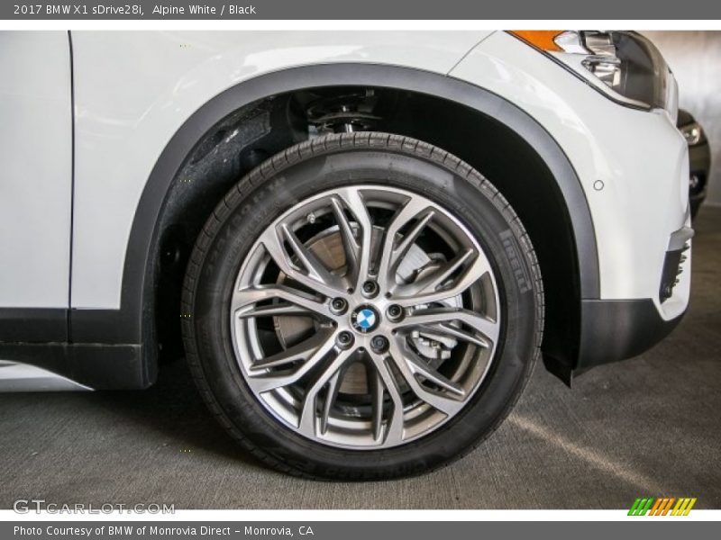 Alpine White / Black 2017 BMW X1 sDrive28i