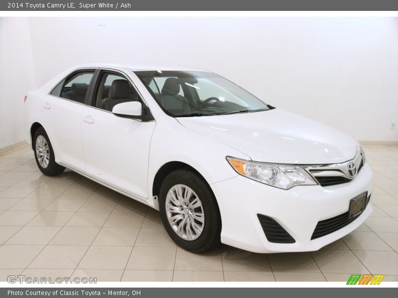Super White / Ash 2014 Toyota Camry LE