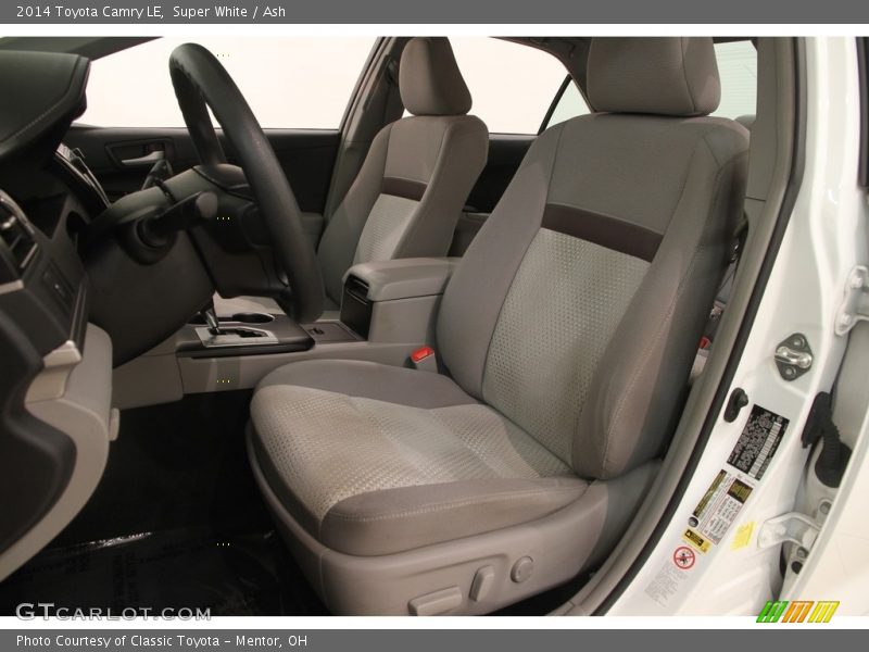Super White / Ash 2014 Toyota Camry LE