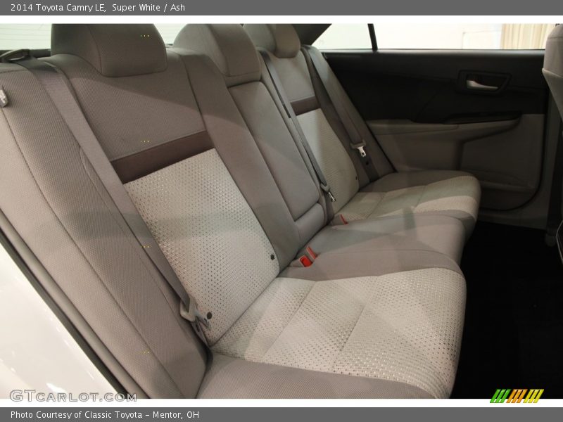 Super White / Ash 2014 Toyota Camry LE