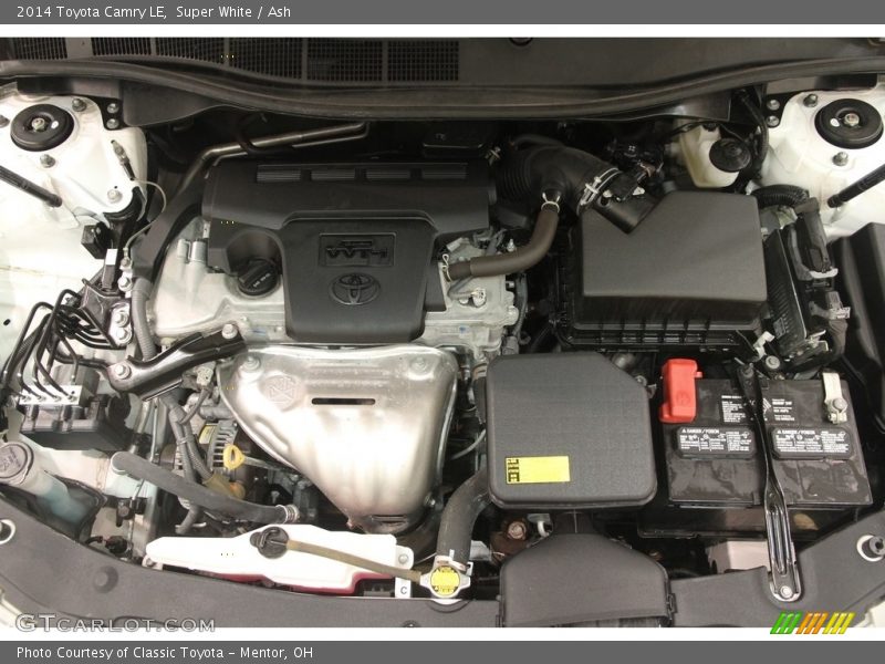 Super White / Ash 2014 Toyota Camry LE