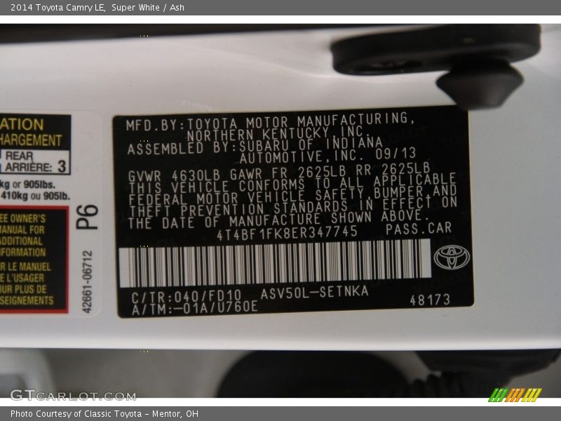 Super White / Ash 2014 Toyota Camry LE