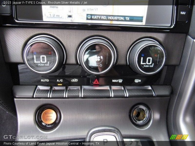 Controls of 2015 F-TYPE S Coupe