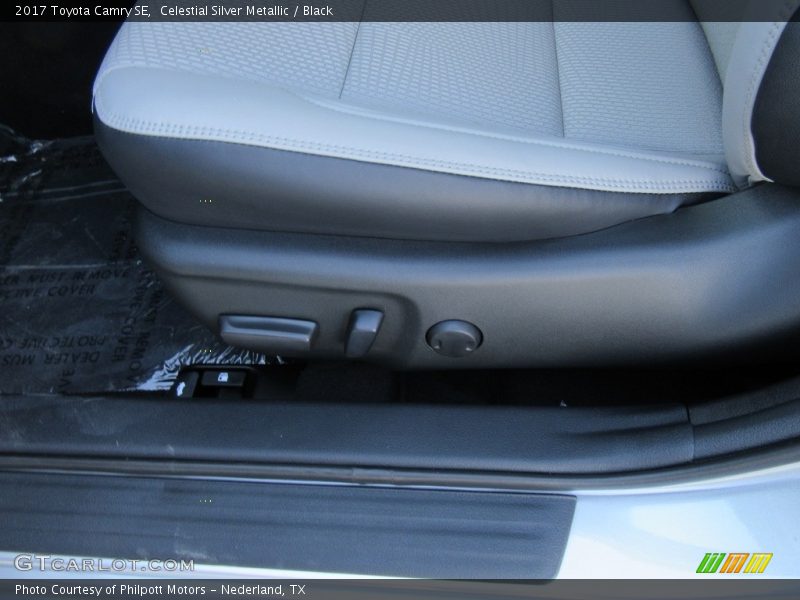 Celestial Silver Metallic / Black 2017 Toyota Camry SE