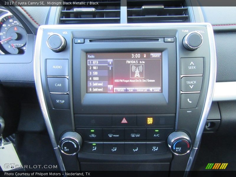 Midnight Black Metallic / Black 2017 Toyota Camry SE