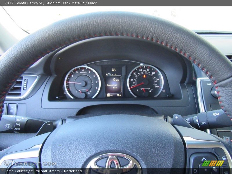 Midnight Black Metallic / Black 2017 Toyota Camry SE
