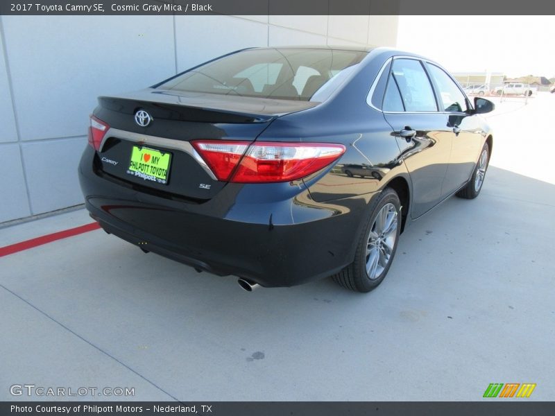 Cosmic Gray Mica / Black 2017 Toyota Camry SE