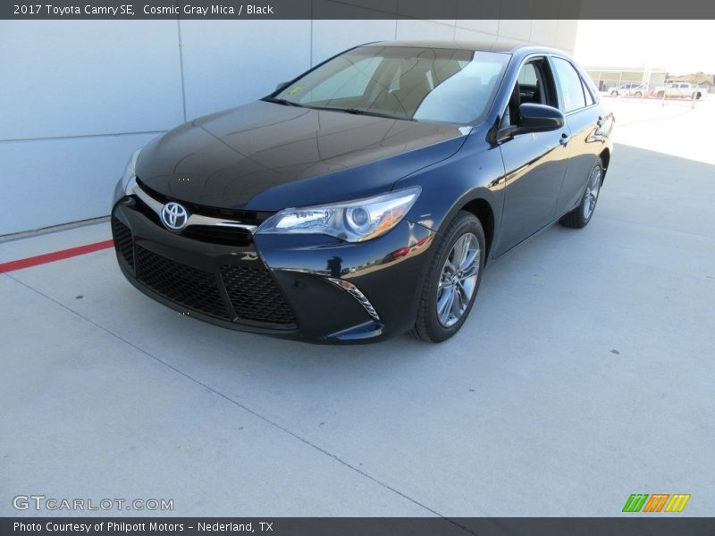 Cosmic Gray Mica / Black 2017 Toyota Camry SE