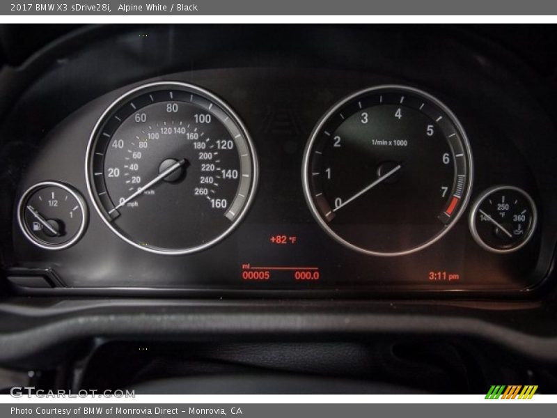 Alpine White / Black 2017 BMW X3 sDrive28i