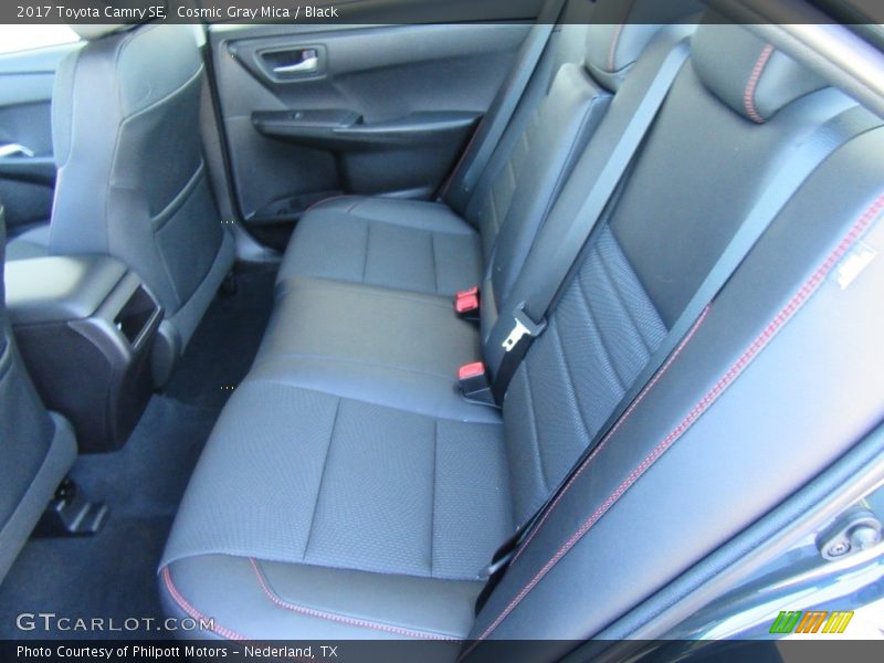 Cosmic Gray Mica / Black 2017 Toyota Camry SE
