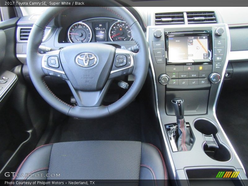 Super White / Black 2017 Toyota Camry SE