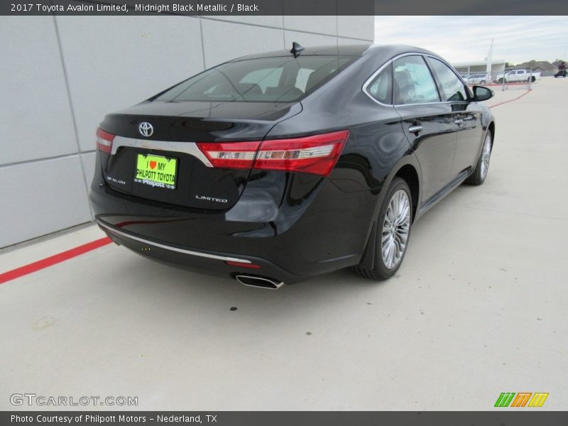 Midnight Black Metallic / Black 2017 Toyota Avalon Limited