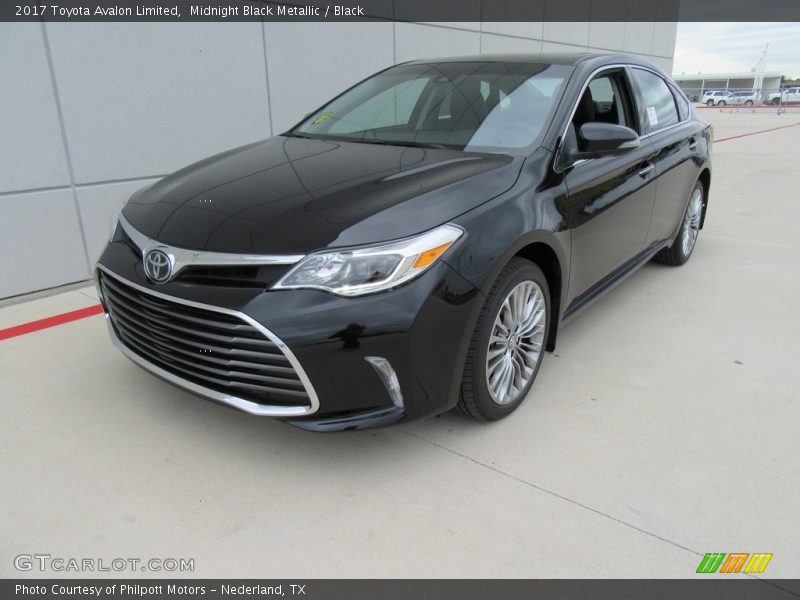 Midnight Black Metallic / Black 2017 Toyota Avalon Limited