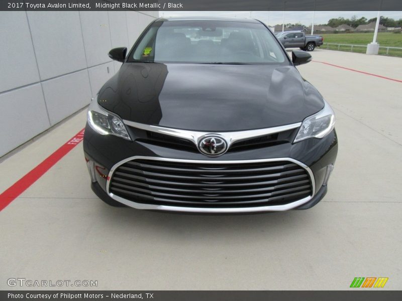 Midnight Black Metallic / Black 2017 Toyota Avalon Limited