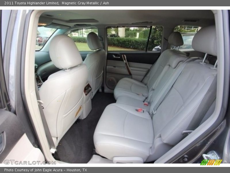 Magnetic Gray Metallic / Ash 2011 Toyota Highlander Limited