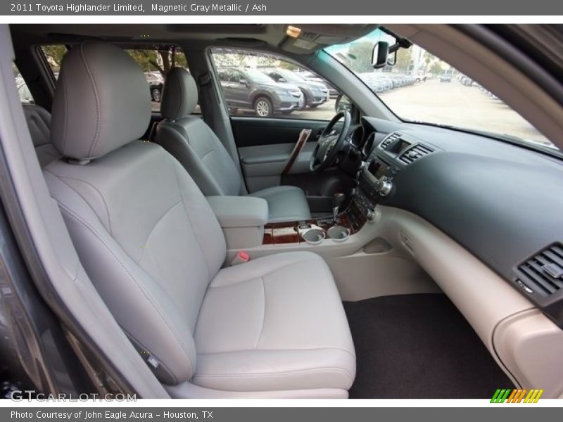 Magnetic Gray Metallic / Ash 2011 Toyota Highlander Limited