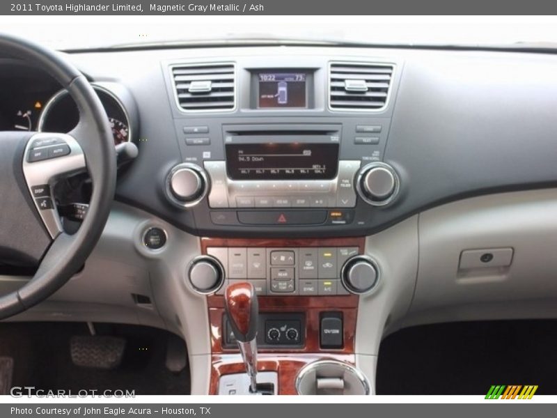 Magnetic Gray Metallic / Ash 2011 Toyota Highlander Limited
