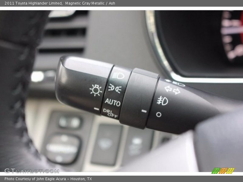Magnetic Gray Metallic / Ash 2011 Toyota Highlander Limited
