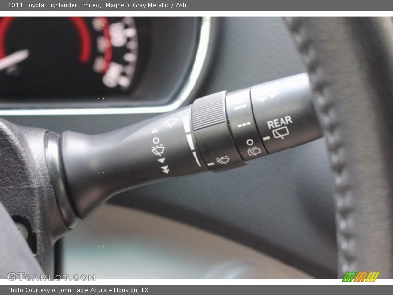 Magnetic Gray Metallic / Ash 2011 Toyota Highlander Limited
