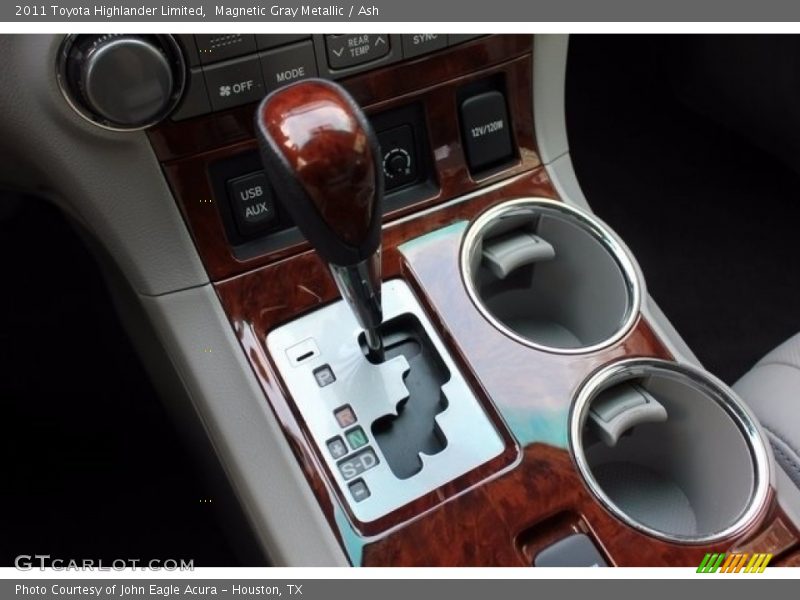 Magnetic Gray Metallic / Ash 2011 Toyota Highlander Limited