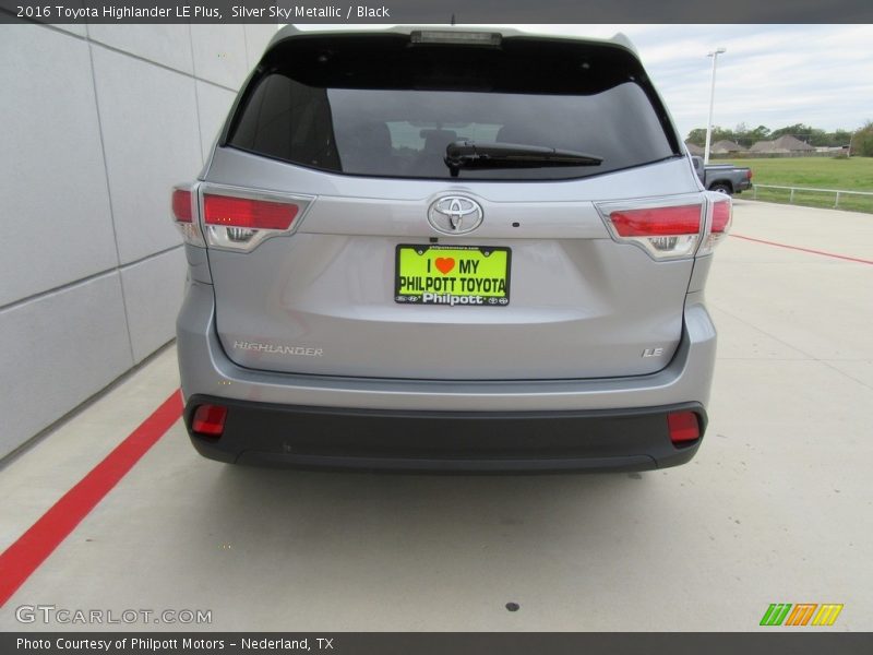 Silver Sky Metallic / Black 2016 Toyota Highlander LE Plus