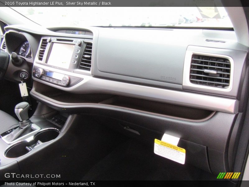 Dashboard of 2016 Highlander LE Plus