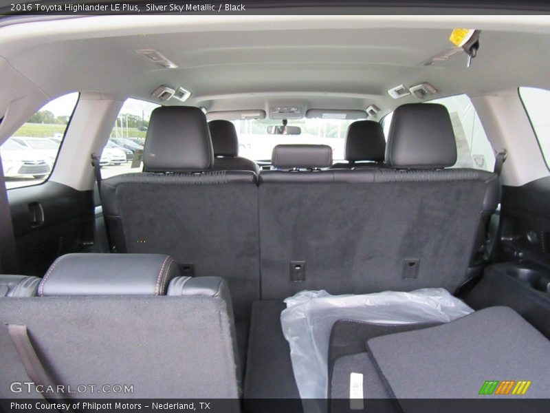  2016 Highlander LE Plus Trunk