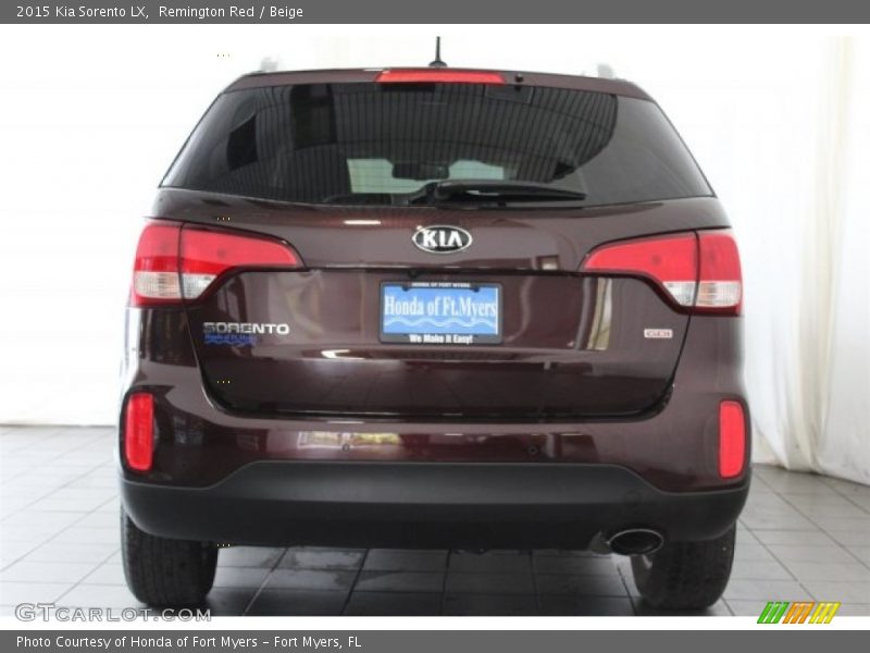 Remington Red / Beige 2015 Kia Sorento LX