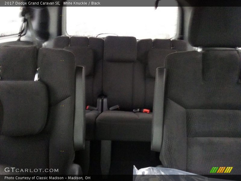 White Knuckle / Black 2017 Dodge Grand Caravan SE