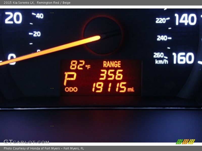 Remington Red / Beige 2015 Kia Sorento LX