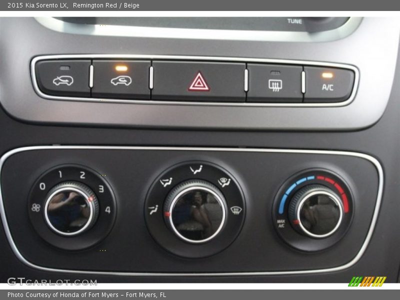 Remington Red / Beige 2015 Kia Sorento LX