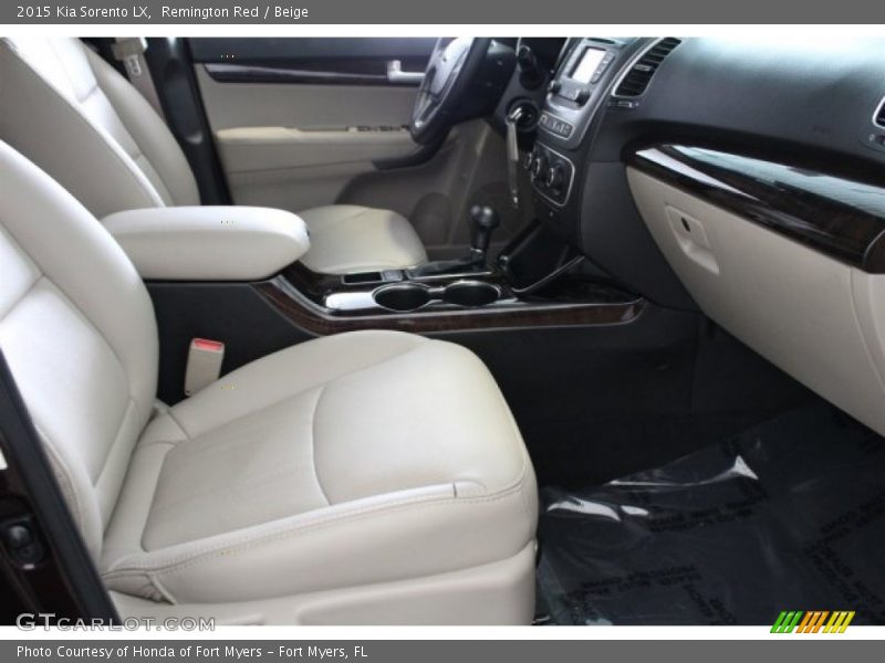 Remington Red / Beige 2015 Kia Sorento LX