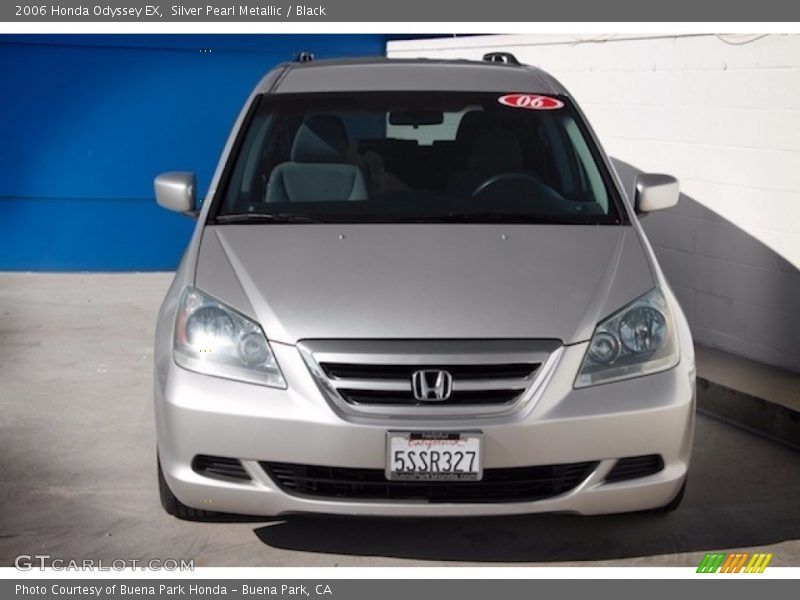 Silver Pearl Metallic / Black 2006 Honda Odyssey EX